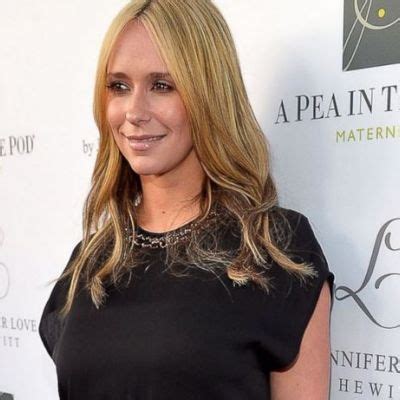 jennifer love height|Jennifer Love Hewitt Height, Age, Bio, Husband, Net Worth, Facts